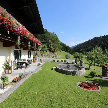Διαμέρισμα Haus Am Waldrand